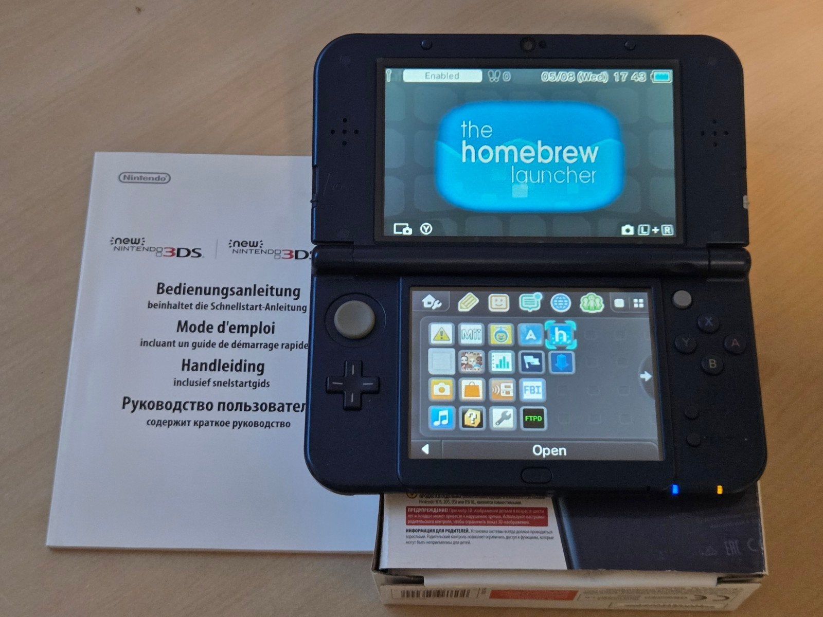 new nintendo 3ds metallic blue + homebrew, Ophalen, 3DS