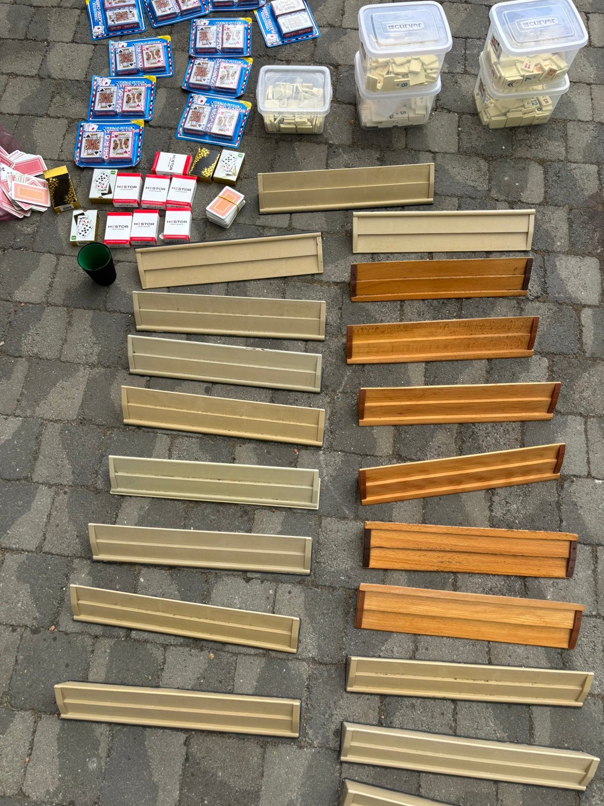 Briques et bois Rummikub/Okey, Enlèvement ou Envoi, Comme neuf