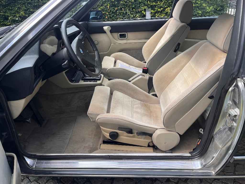 BMW E24 635csi 1983 oldtimer, foto 6