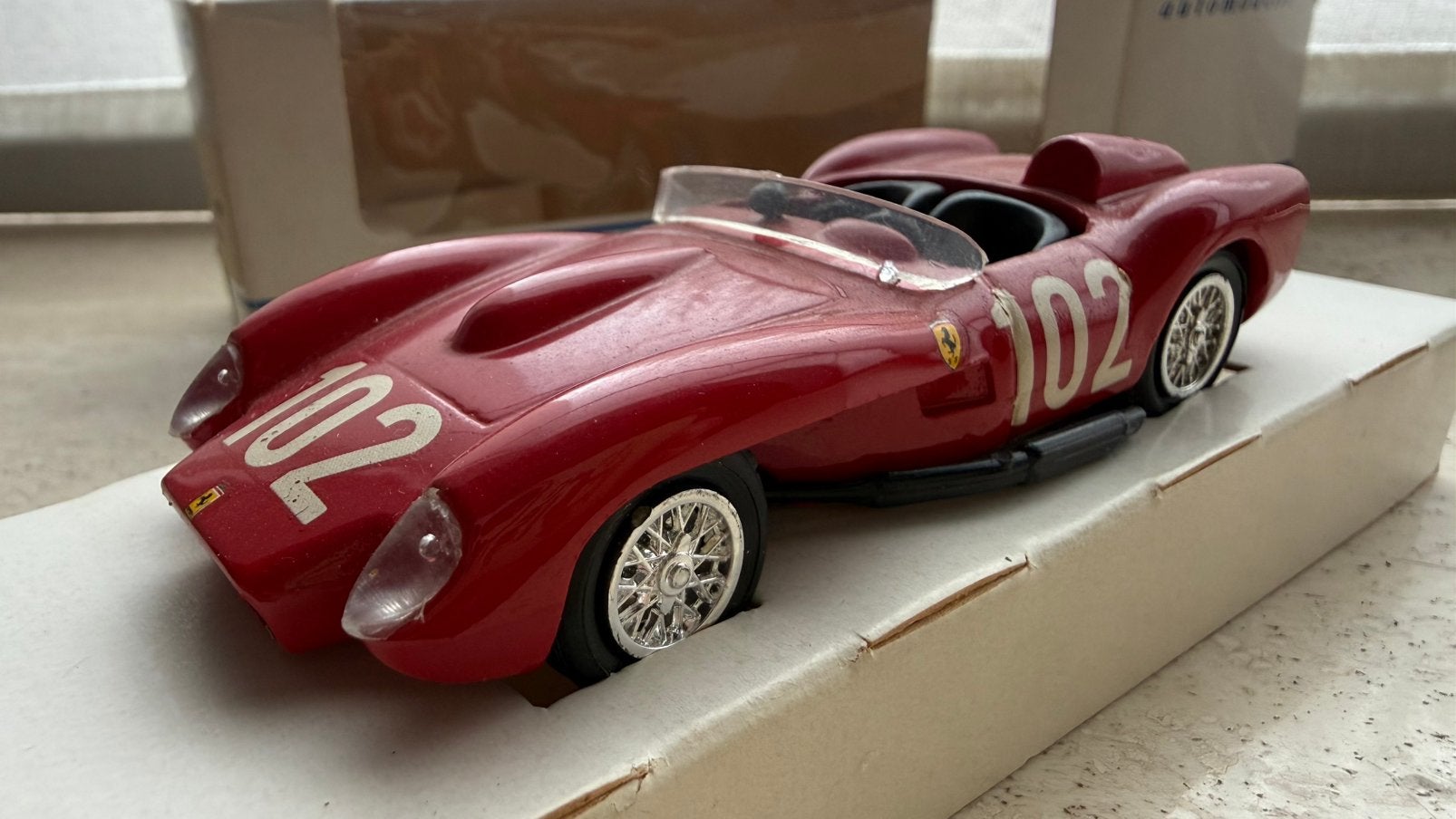 Ferrari 250 Testa Rossa, Hobby & Loisirs créatifs, Voitures miniatures | 1:43, Comme neuf, Voiture, Autres marques, Enlèvement ou Envoi