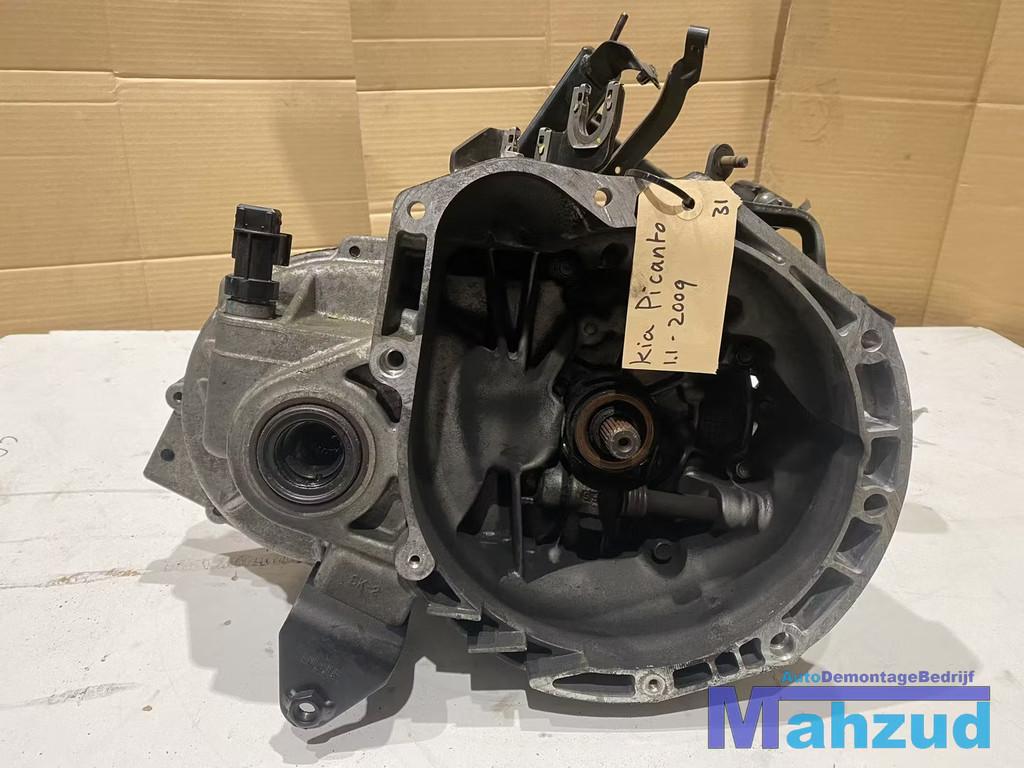 KIA PICANTO 1.1 Versnellingsbak M91671 gearbox, Auto-onderdelen, Heolleung-ro 12
06797  Seoul, Info@kia.com, Kia Corporation, Gebruikt
