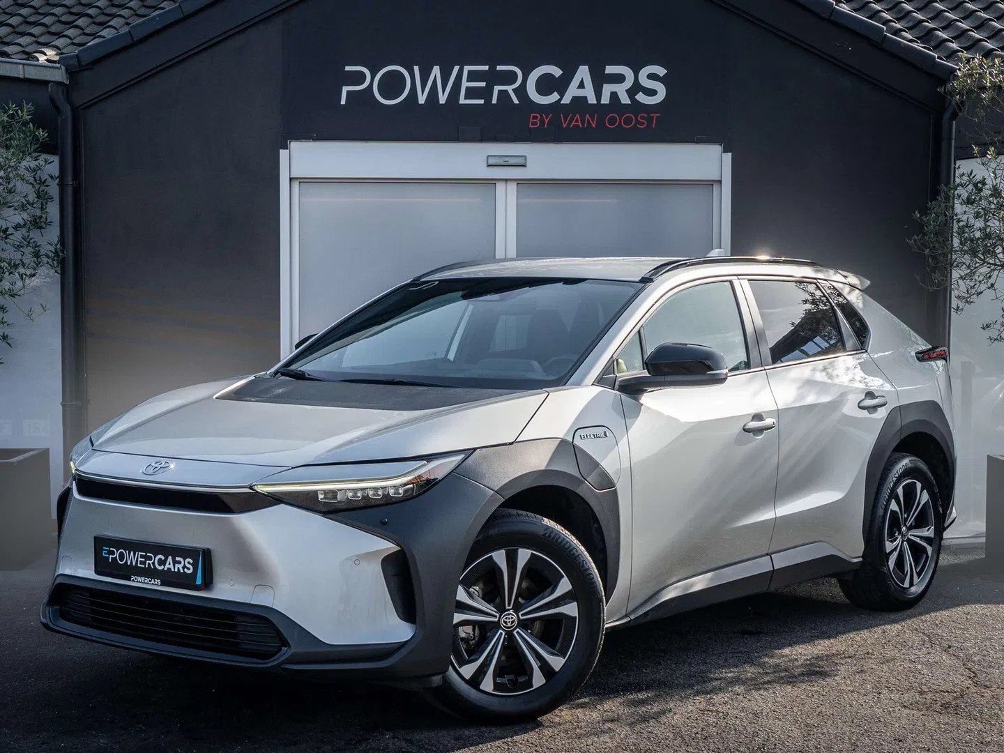 Toyota Bz4x Dynamic Business | WinterPack | Soh 100%, Autos, Argent ou Gris, Achat, Phares entièrement LED, Entreprise