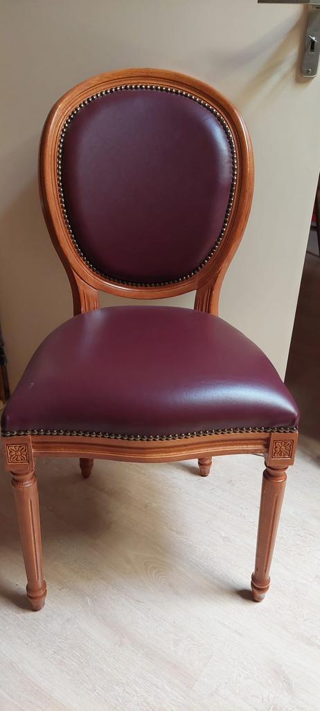 4 lederen stoelen, Ophalen