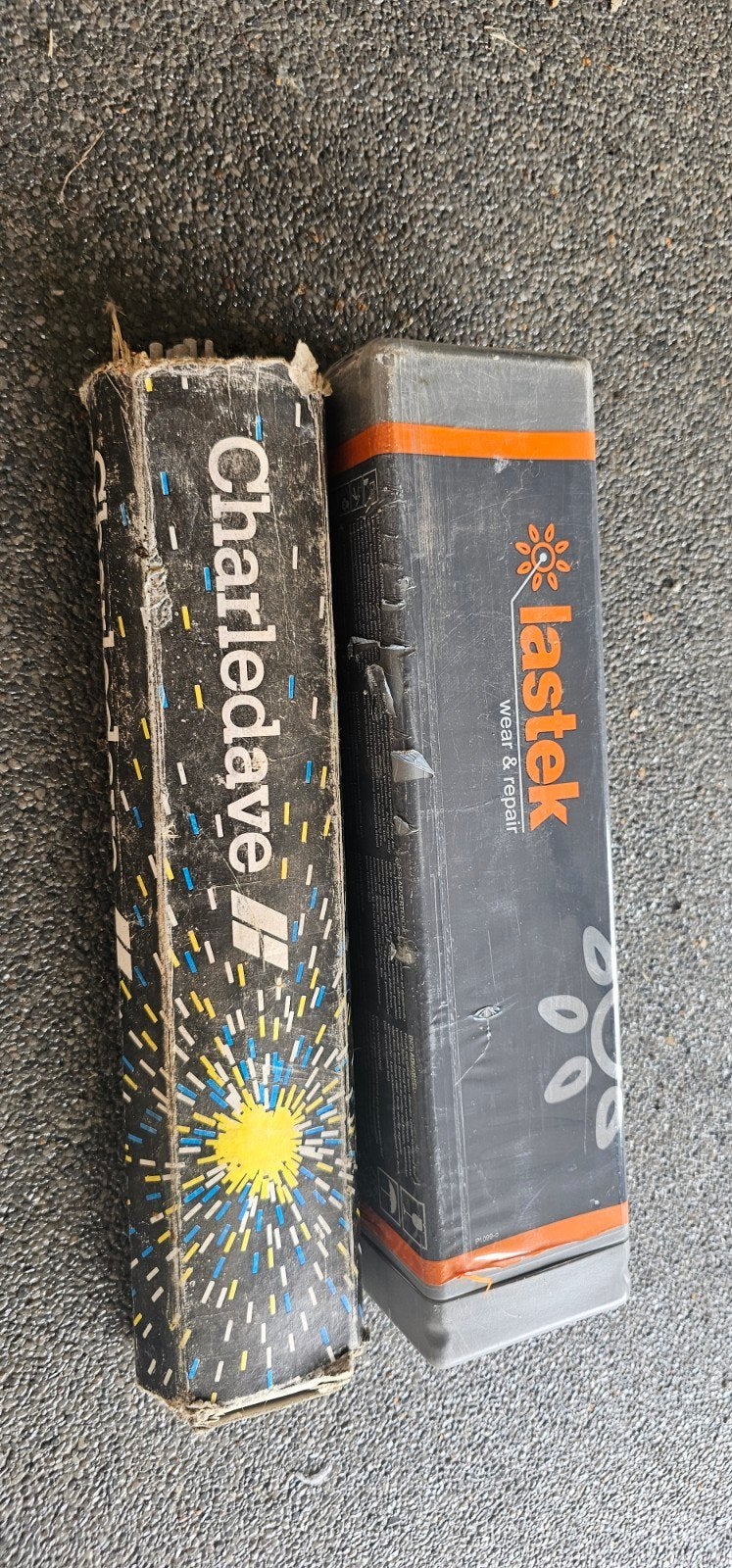 Twee dozen lasmateriaal – Lastek & Charledave – €20 samen, Doe-het-zelf en Bouw, Ophalen, Gebruikt, Elektroden