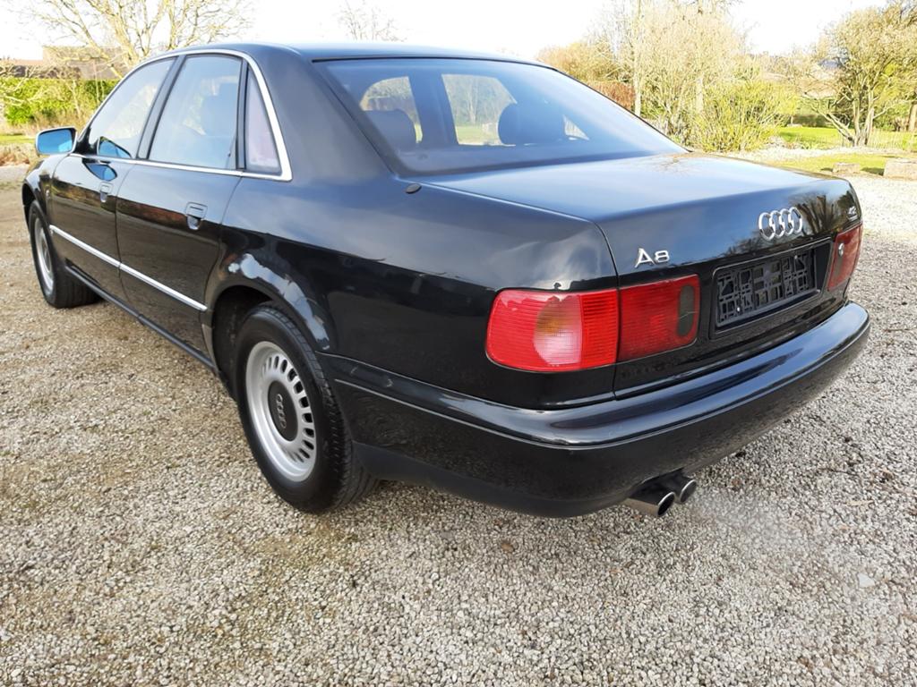 Audi A8 4,2 cm³ Quattro jaar 1995 oldtimer uitgerust met LPG, Auto's, Automaat, 4 deurs, 4200 cc, Zwart