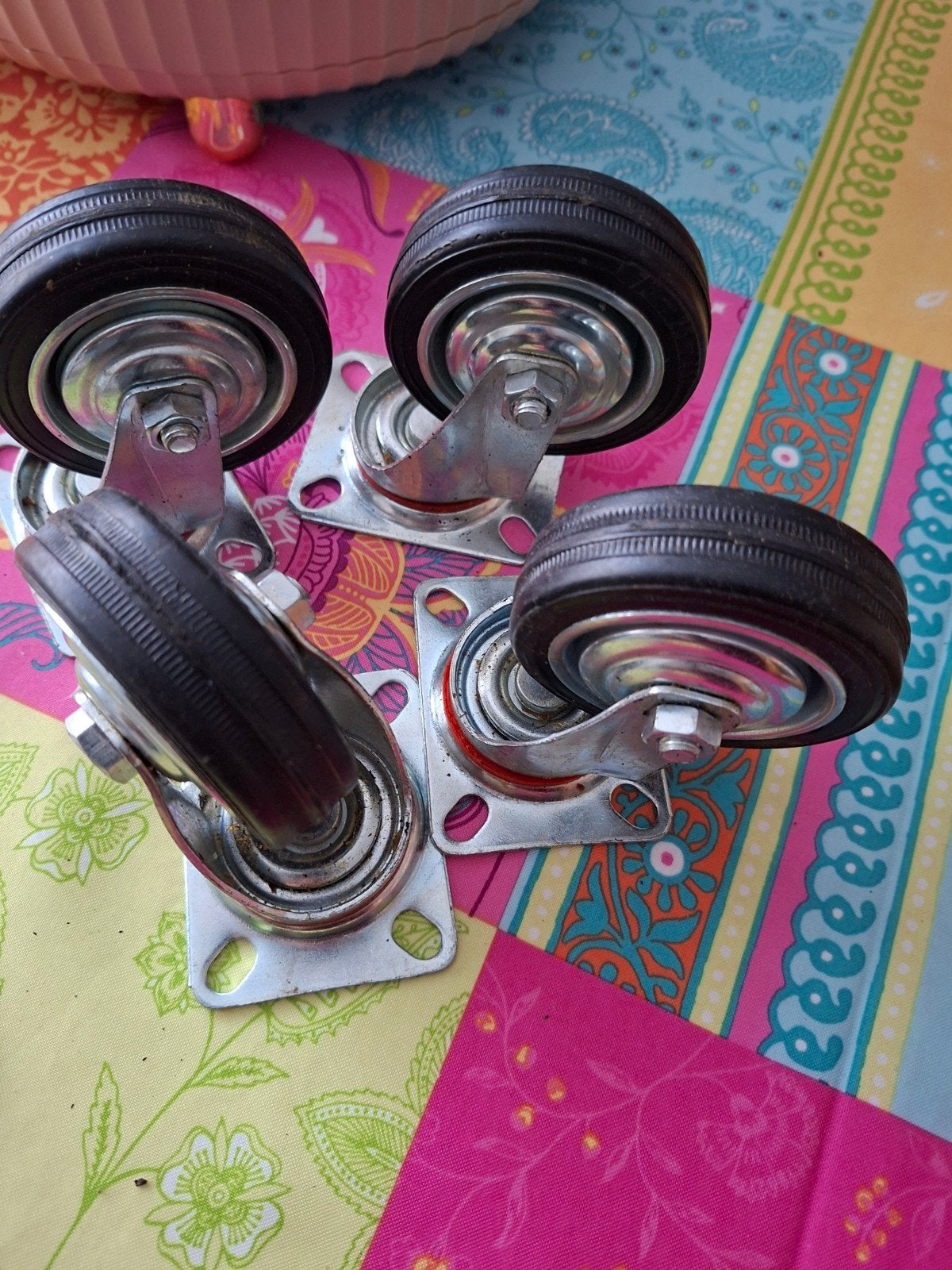4stuks enkelvoudige wielen 7x6cm, Doe-het-zelf en Bouw, Ophalen, Nieuw