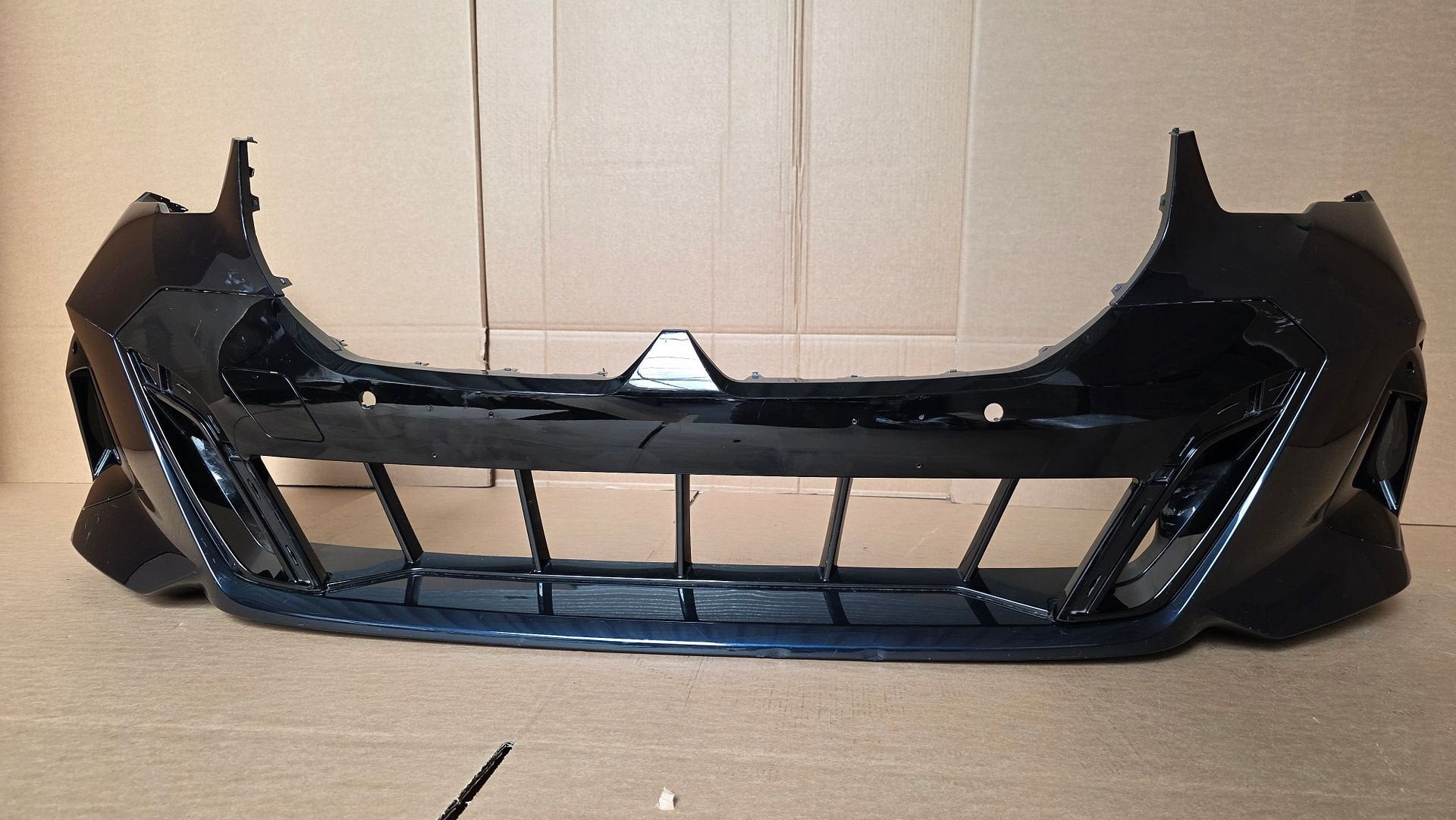 Voorbumper BMW 5 Serie G60 G61 I5 M PAKKET 6xPDC 51118084653, Auto-onderdelen, Gebruikt, -, Voor, Ophalen of Verzenden