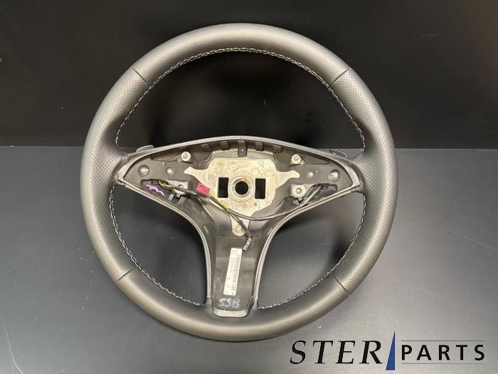 Volant d'un Mercedes C-Klasse, Autos : Pièces & Accessoires, Commande, Mercedes-Benz, Neuf, 12 mois de garantie, Enlèvement ou Envoi