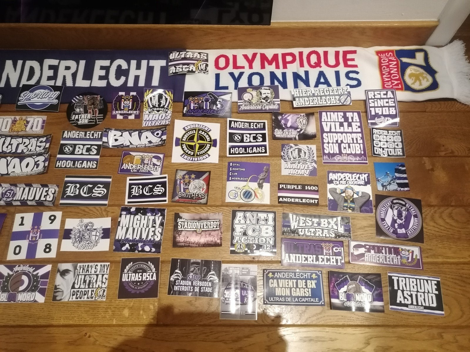 sjaal en stickers Rsca Anderlecht rsc, Verzenden