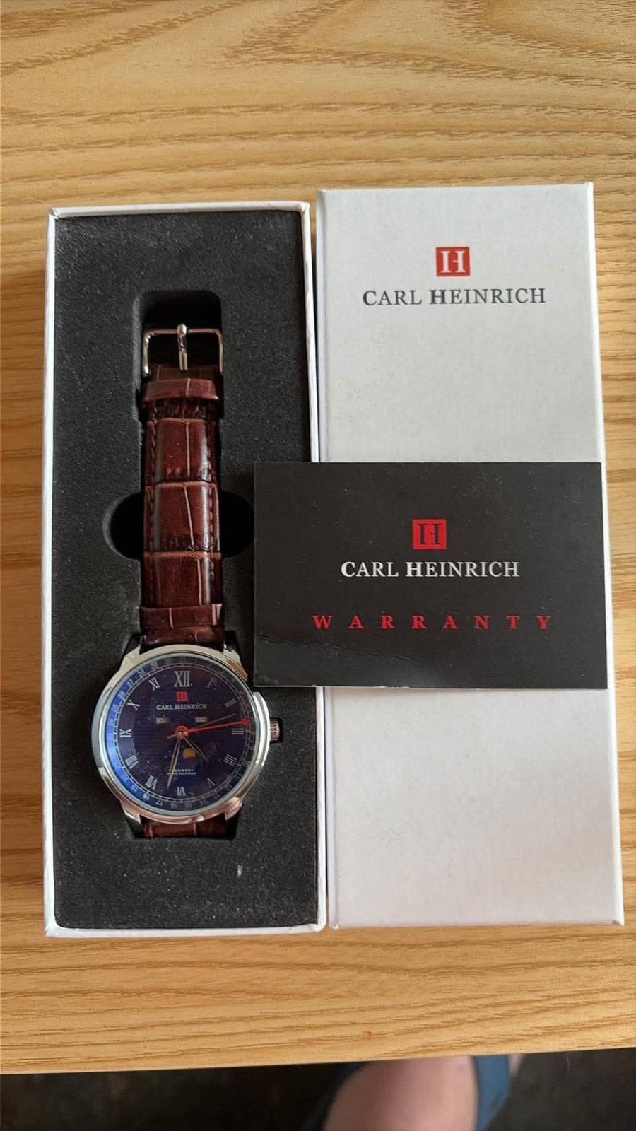 4 belles montres à vendre, Enlèvement, Comme neuf