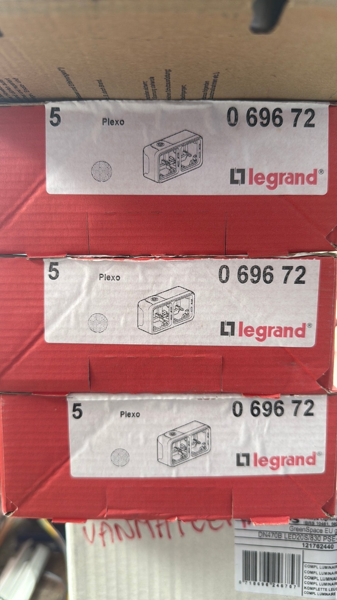 Legrand Plexo opbouwdozen, Ophalen, Zo goed als nieuw
