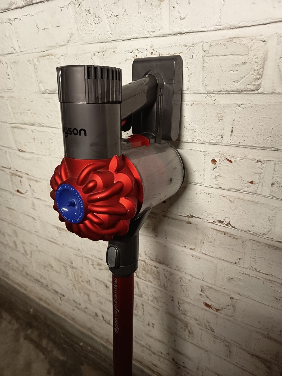 Aspirateur balai Dyson. Livraison possible., Electroménager, Enlèvement, Comme neuf, Aspirateur balai, Dyson