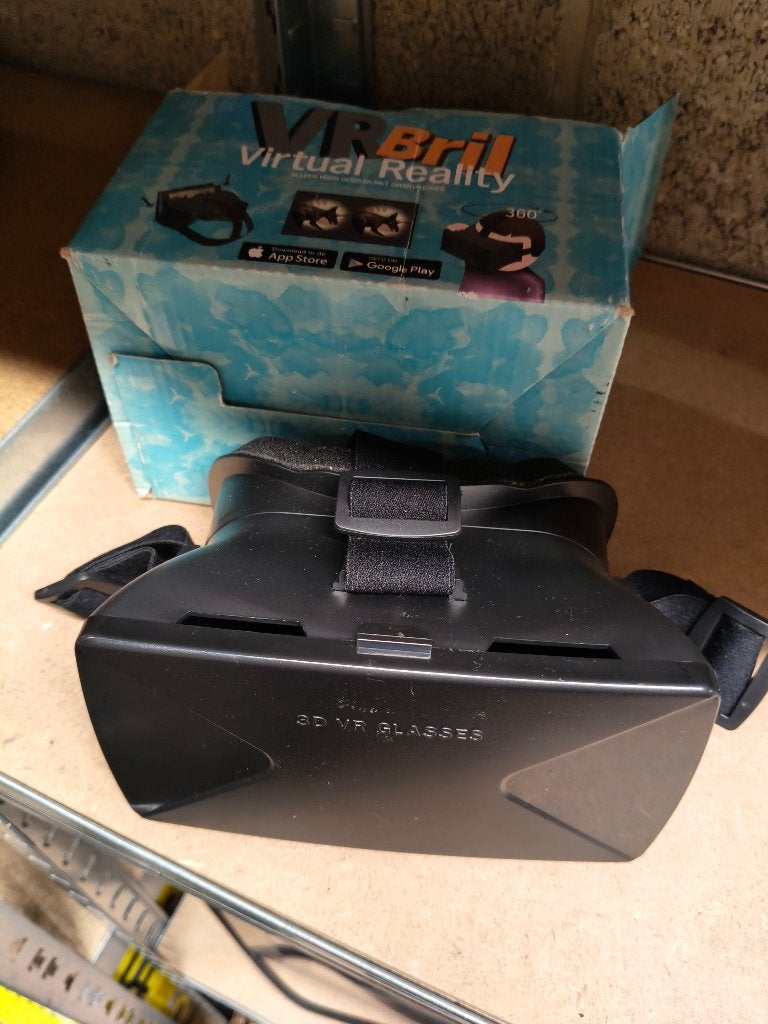 Plastic VR bril (je telefoon gaat in het apparaat)zgan, Games en Spelcomputers, Virtual Reality, Ophalen of Verzenden, Zo goed als nieuw