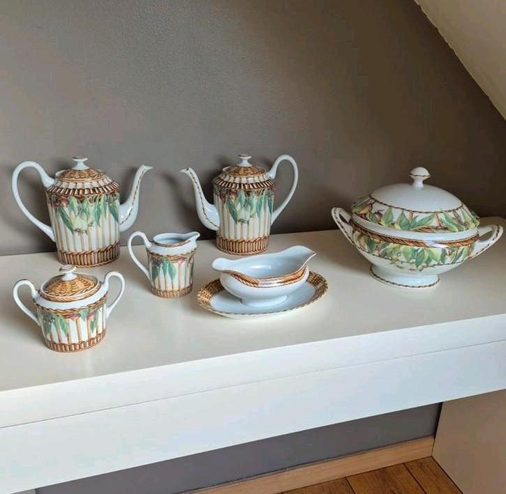 Ensemble service en porcelaine Laure Japy de Limoges, Enlèvement ou Envoi