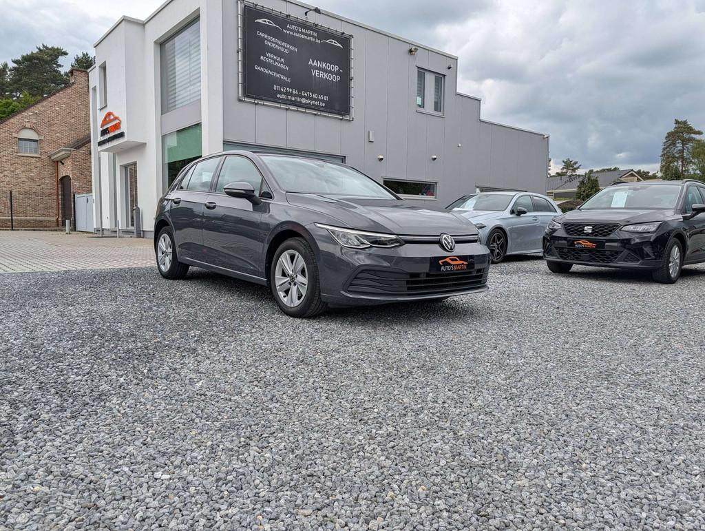 Volkswagen Golf 1.0 TSI Life | CAMERA | AMBIENT | NAVI/CARPL, Stof, Gebruikt, Bedrijf, 5 deurs