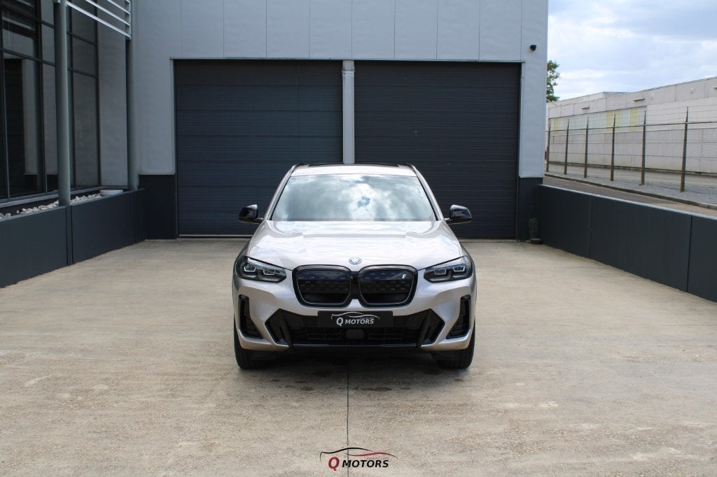 BMW iX3 -M PAKKET-LED-ACC-CAMERA-KEYLESS-CARPLAY-BTW, Auto's, BMW, Automaat, Zwart, Leder, IX3
