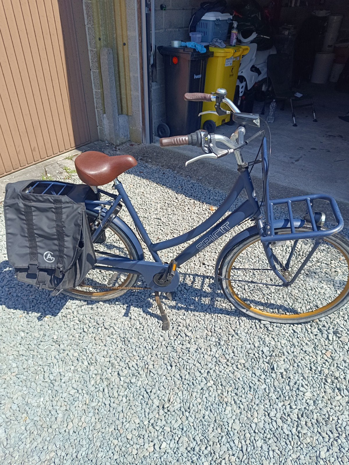 Damesfiets, Enlèvement