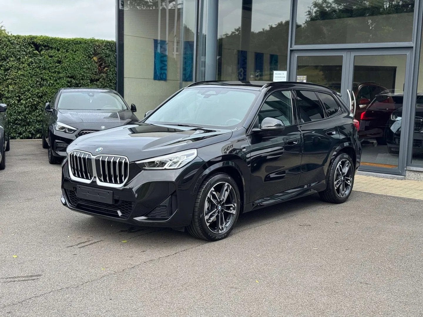 BMW X1 sDrive18i M Sport / PANODAK / TREKHAAK / DODE HOEK, Gebruikt, Zwart, 136 pk, 1 kg