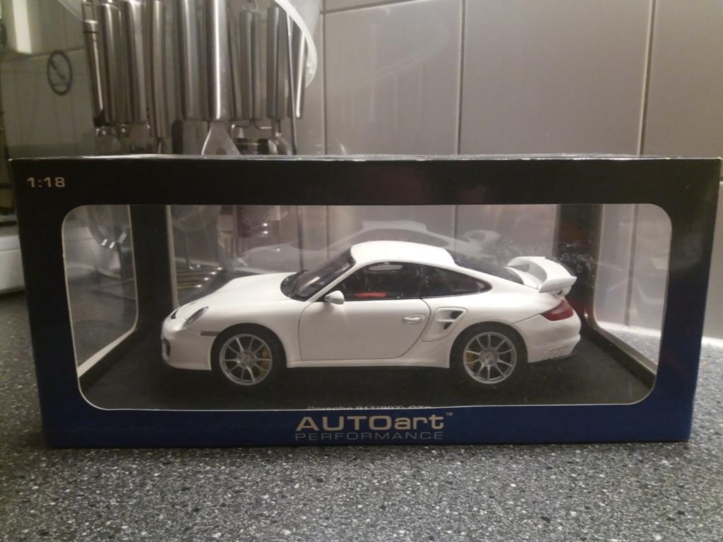 Autoart 77890 1/18 Porsche 911 997 GT2 wit ZELDZAAM, Ophalen of Verzenden, Zo goed als nieuw, Auto, Autoart