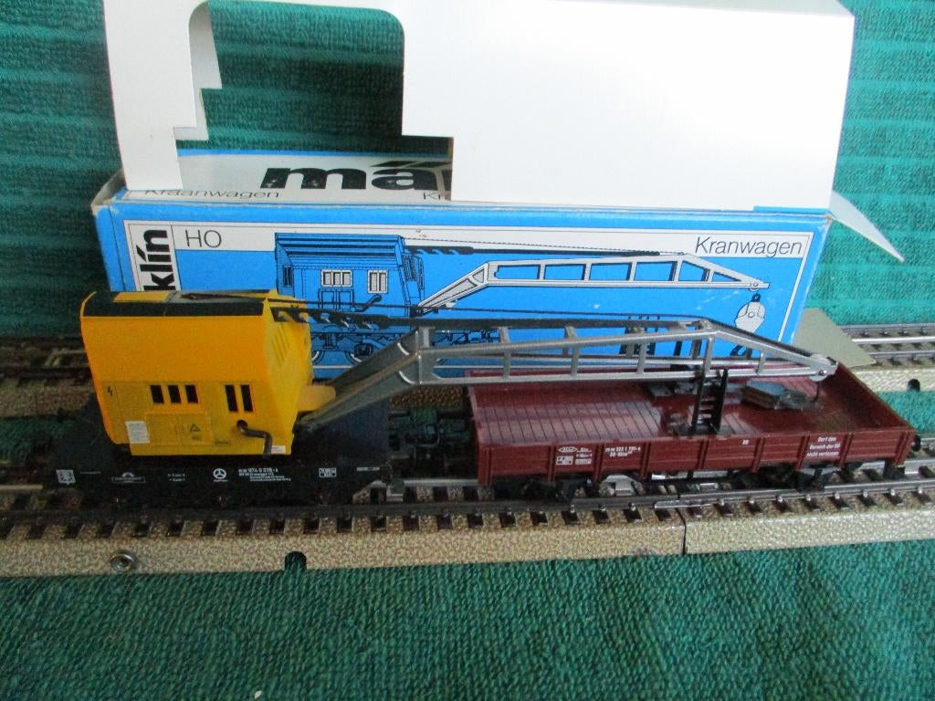 Marklin Grue 4611 + plateau 4423, Enlèvement ou Envoi, Utilisé, Wagon, Märklin