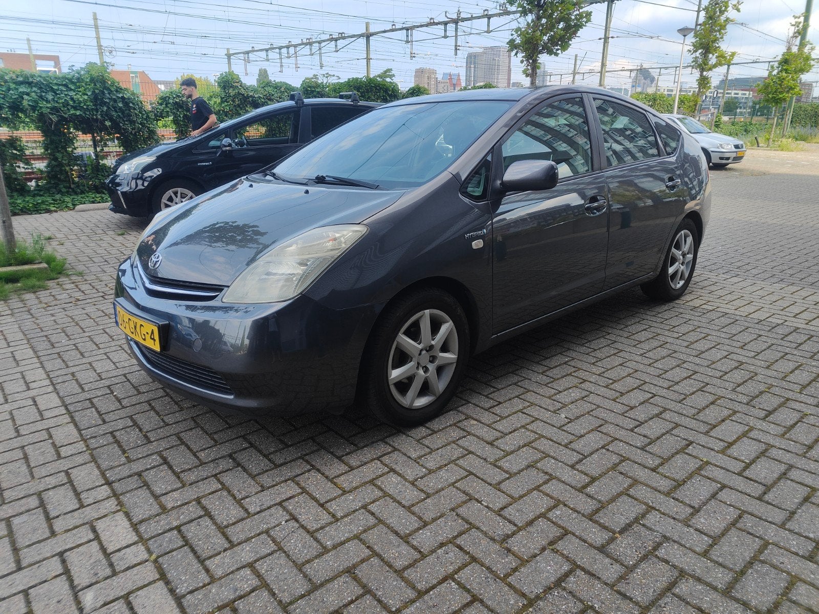 Toyota Prius 1.5 Business Cruise Control -Airco-Zeer netjes!, 1497 cc, Prius, Zilver of Grijs, 1275 kg