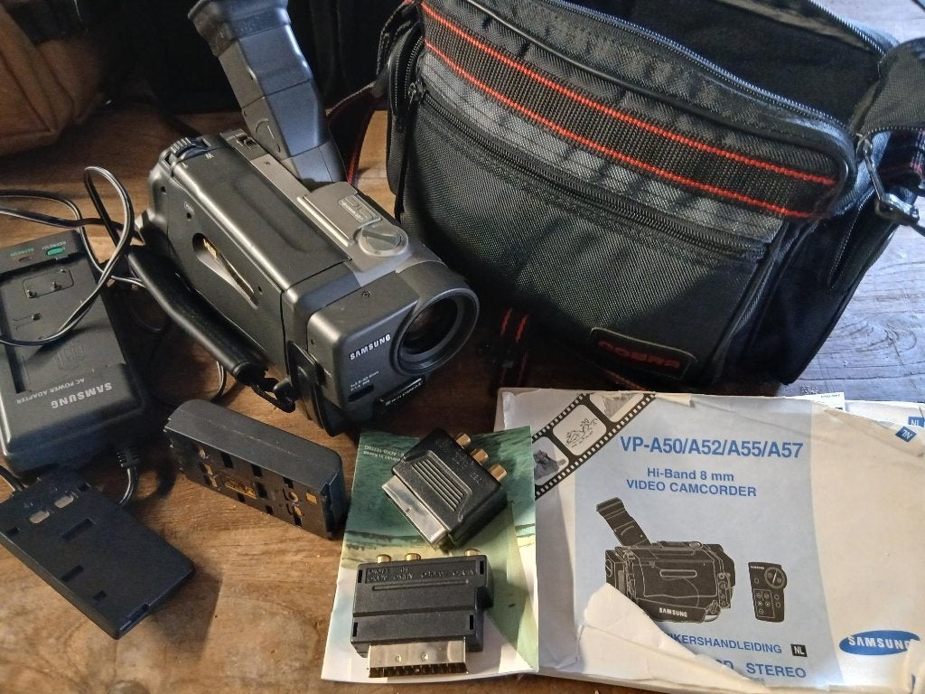 Samsung Hi-Band 8mm Camcorder + Tas + Accessoires, Gebruikt, Overige soorten, Ophalen of Verzenden, Samsung