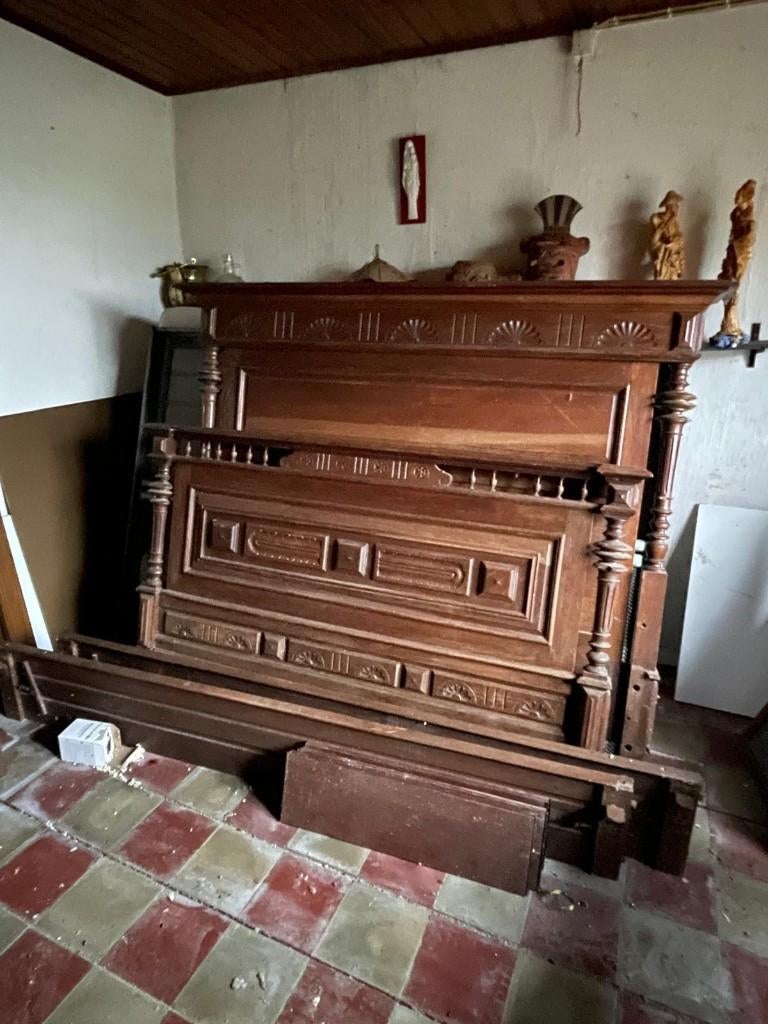 Retro bed, Huis en Inrichting, Slaapkamer | Bedden, Ophalen, Gebruikt, Bruin, Twijfelaar