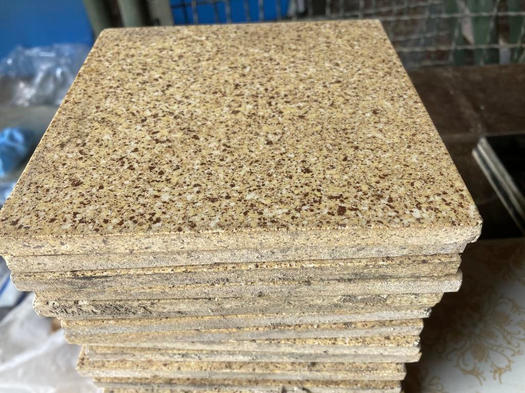 Carrelage mural moucheté ancien, Enlèvement