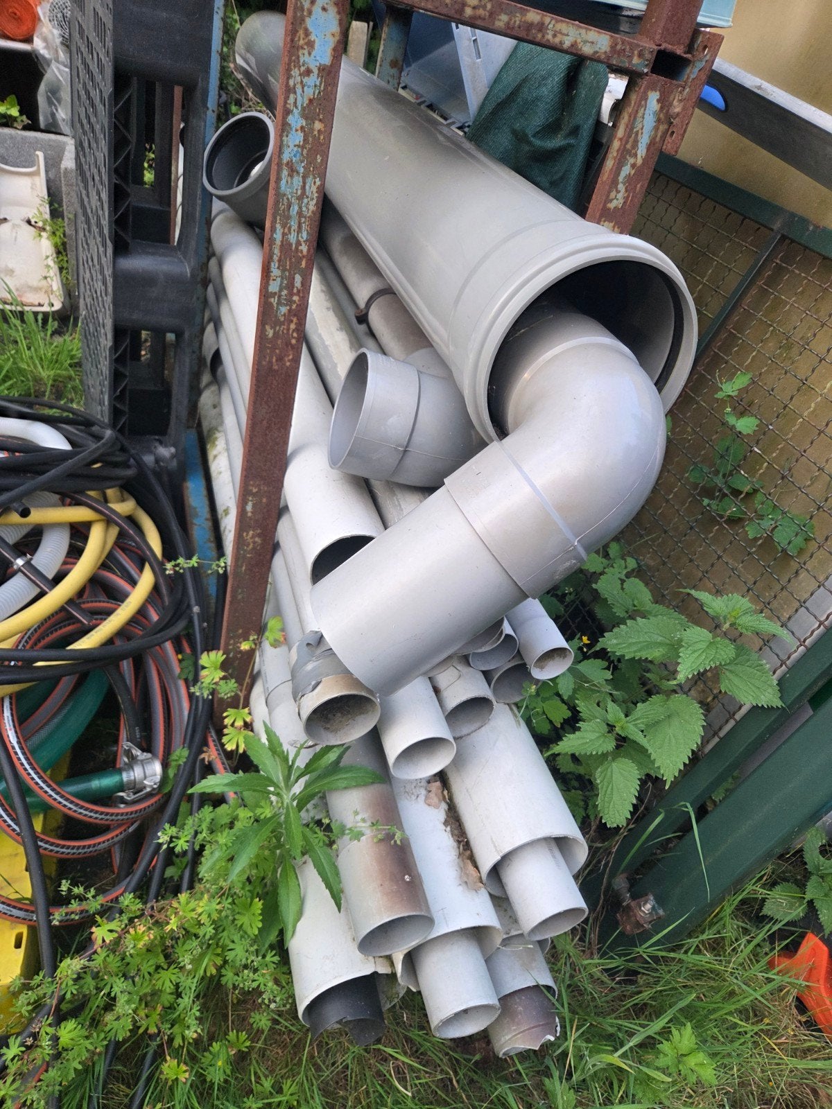 Stapel PVC afvoerbuizen, Ophalen, PVC, Bochten