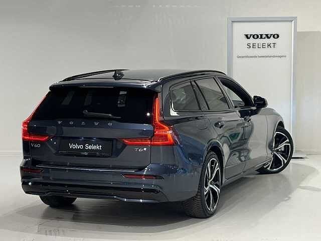 Volvo V60 T6 Recharge Plus Dark + electr trekhaak, Auto's, Automaat, 1969 cc, Blauw, 18 g/km