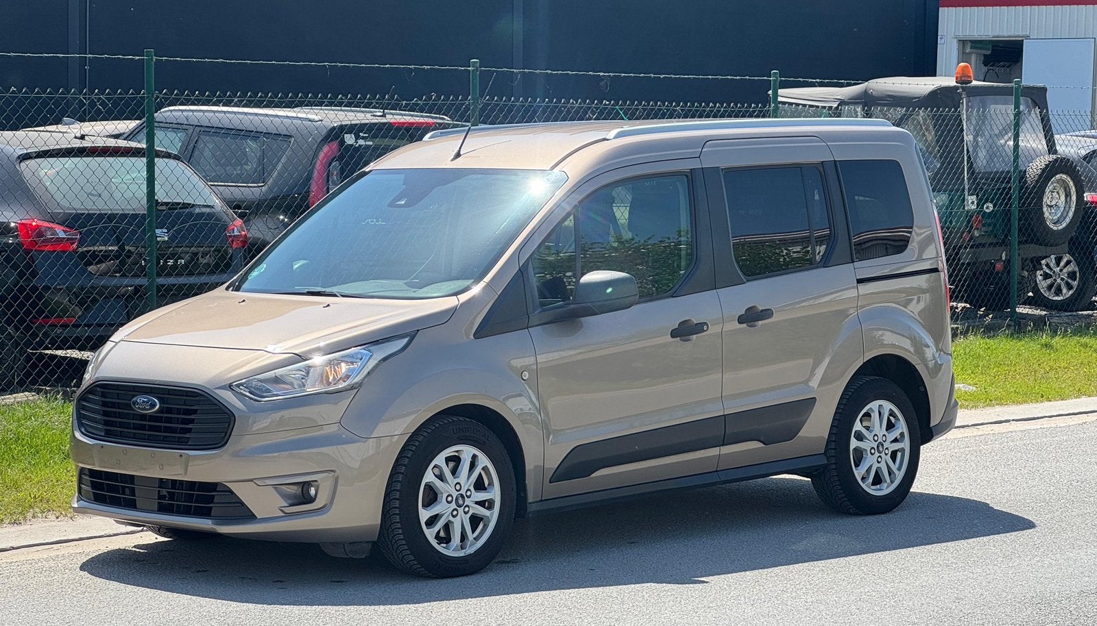 Prachtige ford tourneo connect in zeer goede staat +keuring, Autos, Ford, Bluetooth, Achat, Euro 6, Entreprise