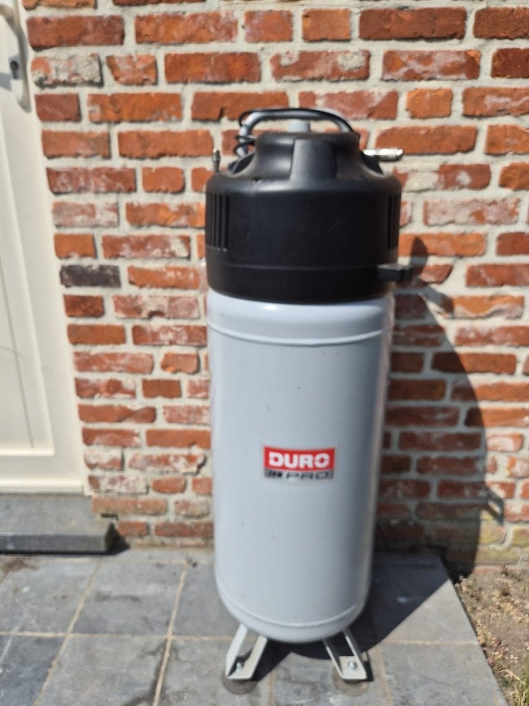 Compressor DURO PRO D-K 242/50 (50L - 10 bar), Doe-het-zelf en Bouw, Ophalen, 6 tot 10 bar, Zo goed als nieuw, 25 tot 100 liter