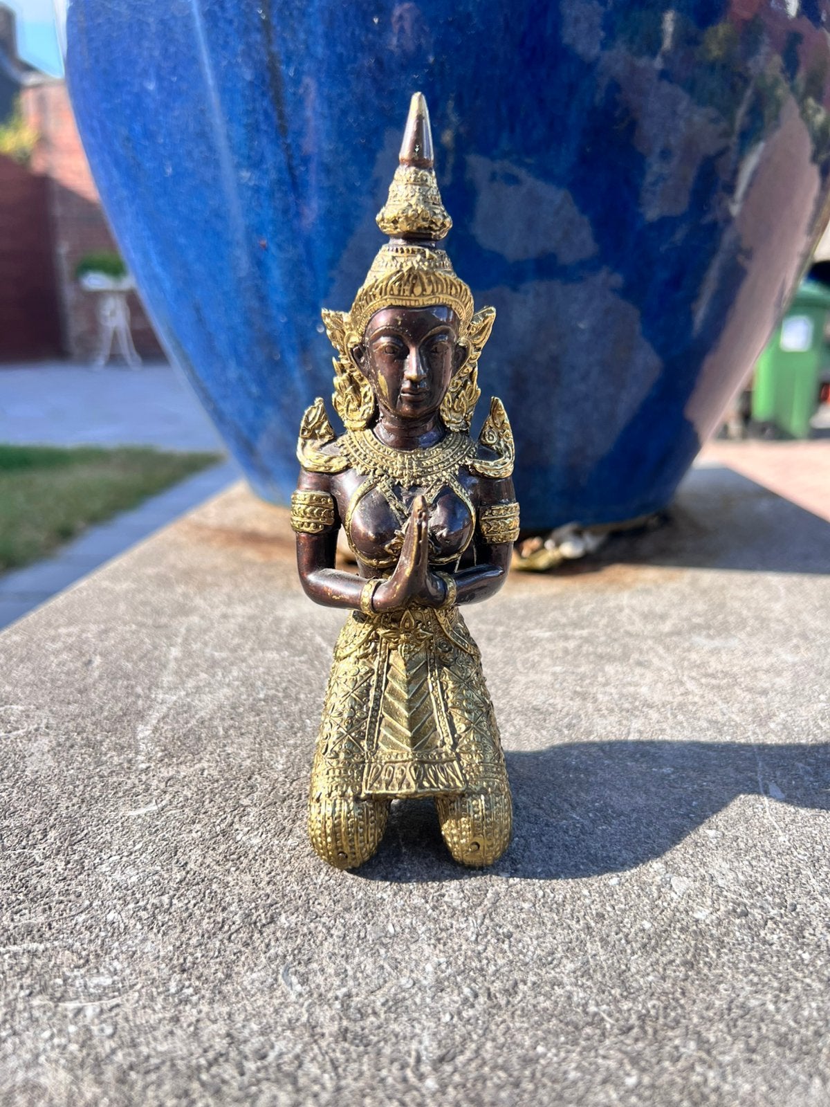 Boeddha/devatajz in brons, Maison & Meubles, Enlèvement ou Envoi, 16 cm, Jaune, Autres matériaux
