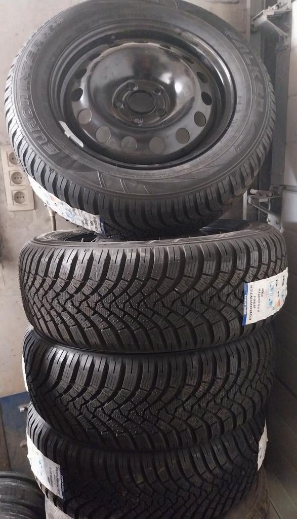 4 jantes avec pneus Falken 215/60 R16 - 16 pouces - 5 trous, Autos : Pièces & Accessoires, Pneus & Jantes, Pneu(s), 16 pouces