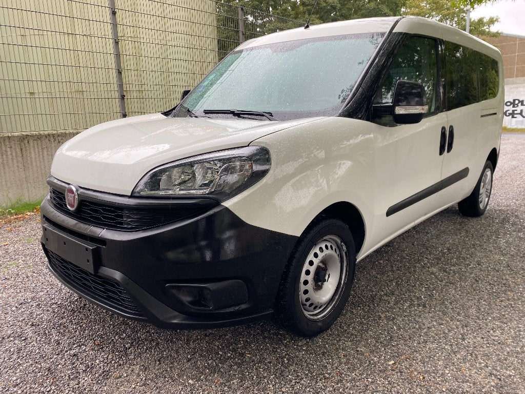 Fiat doblo utilitaire long Chassis 2018 1.4e 99000km book ok, Autos, Achat, 6 portes, Euro 6, 2 places