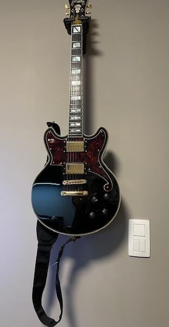 D'Angelico brighton deluxe, Muziek en Instrumenten, Snaarinstrumenten | Gitaren | Elektrisch, Zo goed als nieuw, Solid body, Overige merken
