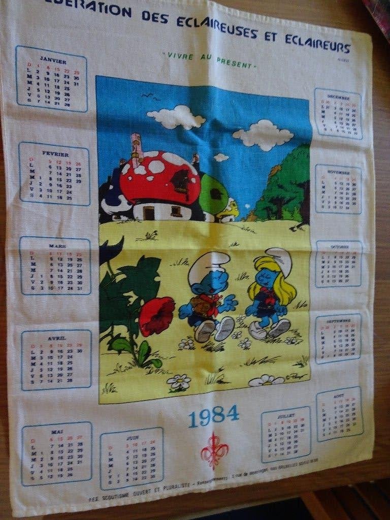 Calendrier F.E.E. Scoutisme en tissu 1984 - Les Schtroumpfs, Enlèvement ou Envoi, Schtroumpfs, Utilisé, Image, Affiche ou Autocollant