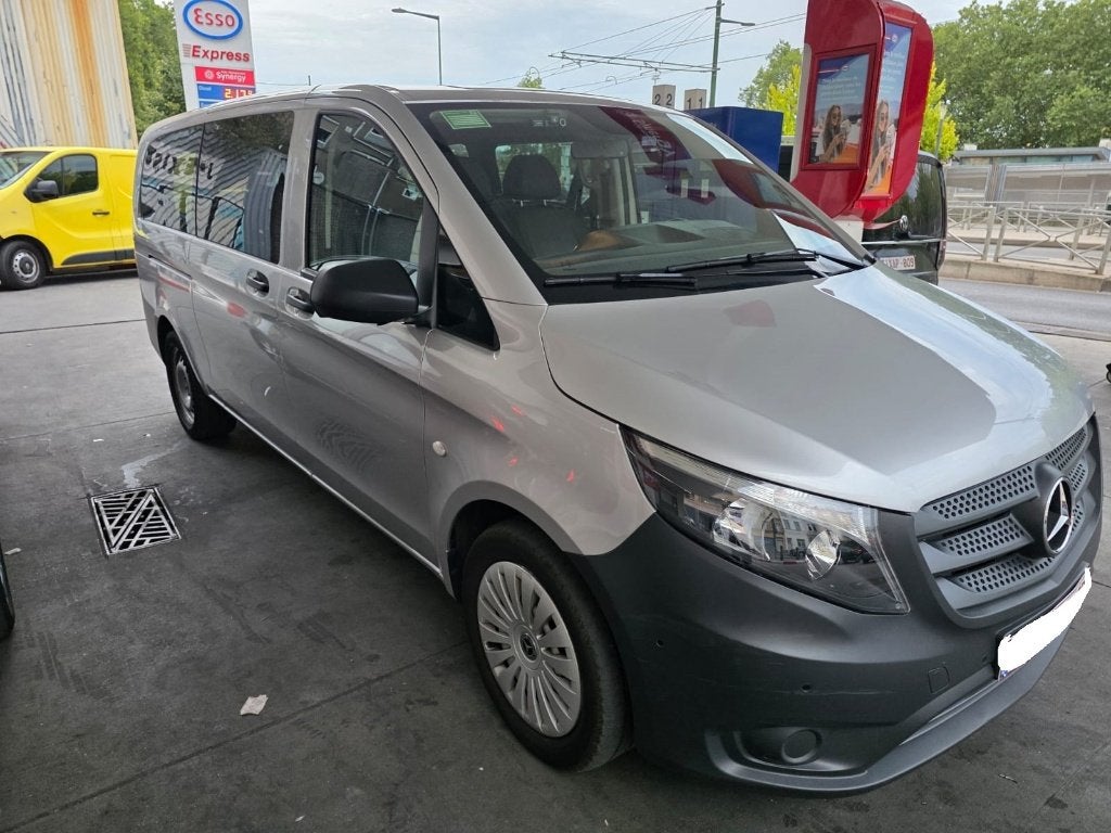 Mercedes-Benz Vito Tourer L3  nog anderhalf jaar garantie !, Auto's, Zwart, Diesel, Particulier, Sound system
