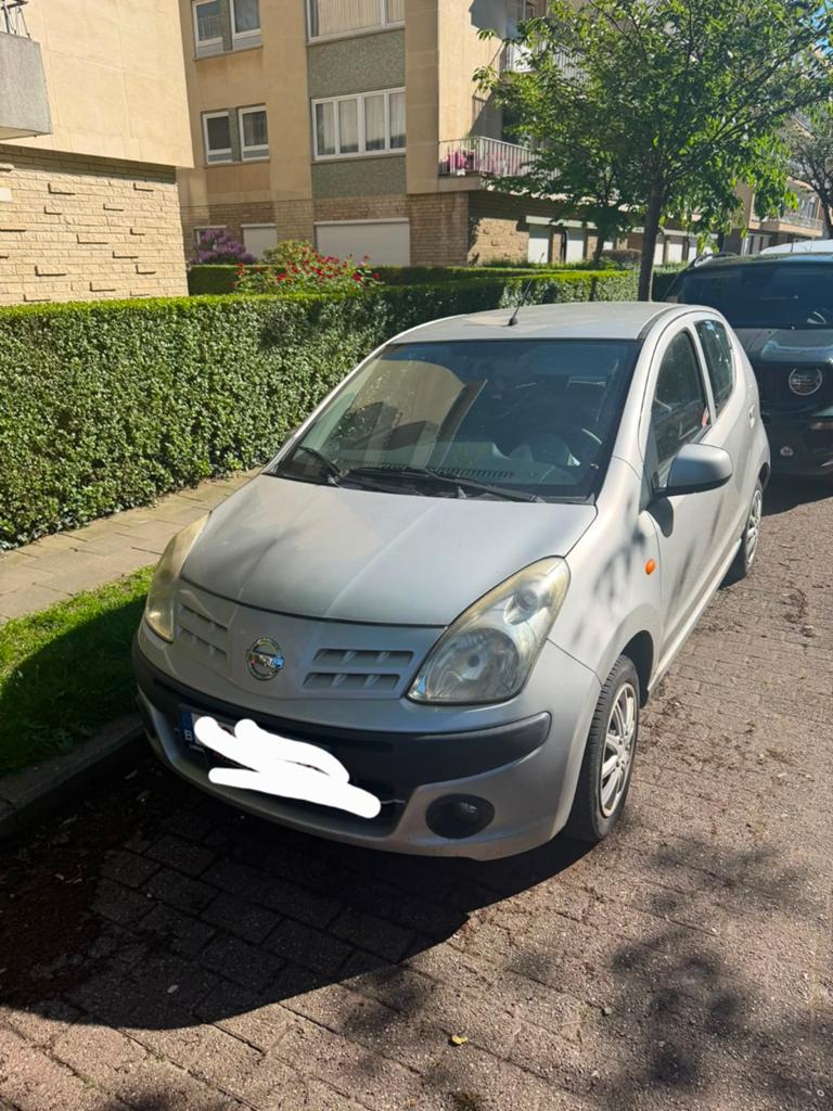 Nissan Pixo couleur argent, Autos, Nissan, Particulier, Achat, Pixo