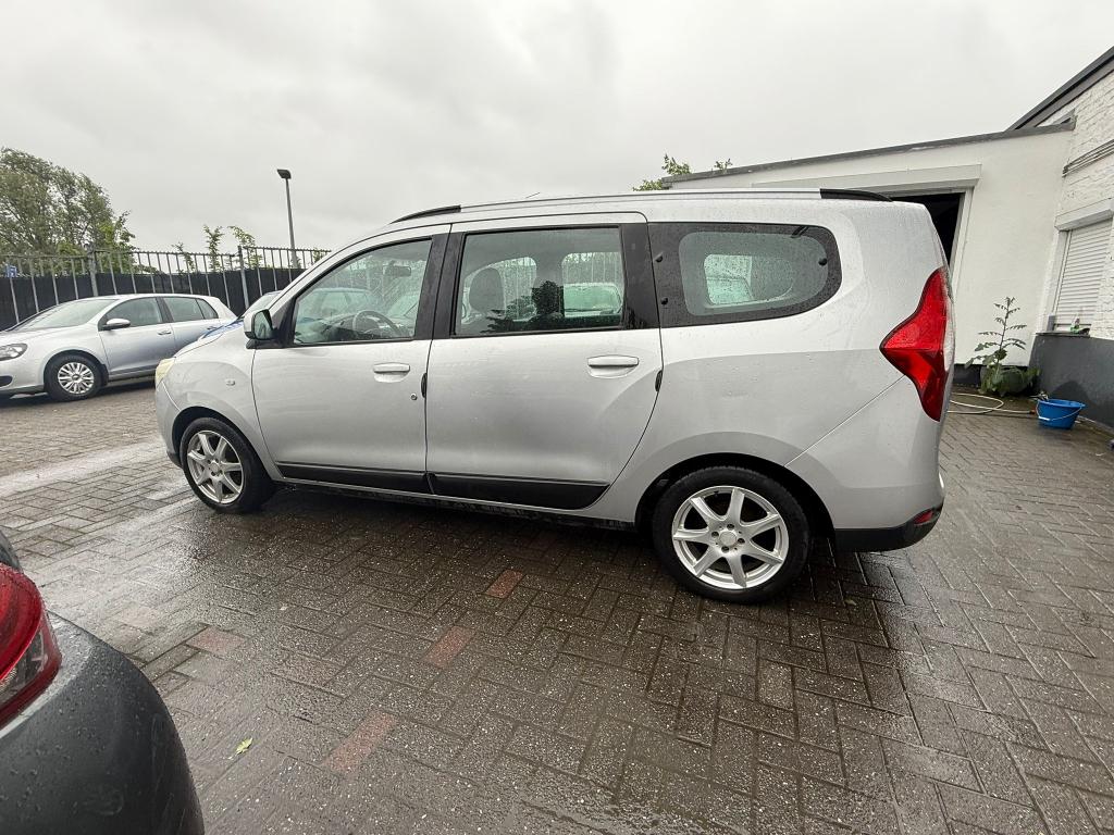 Dacia Lodgy 1.2 TCe Prestige—7zitplaatsen—Leder — Benzine, Auto's, Dacia, Voorwielaandrijving, Euro 5, Monovolume, 4 cilinders