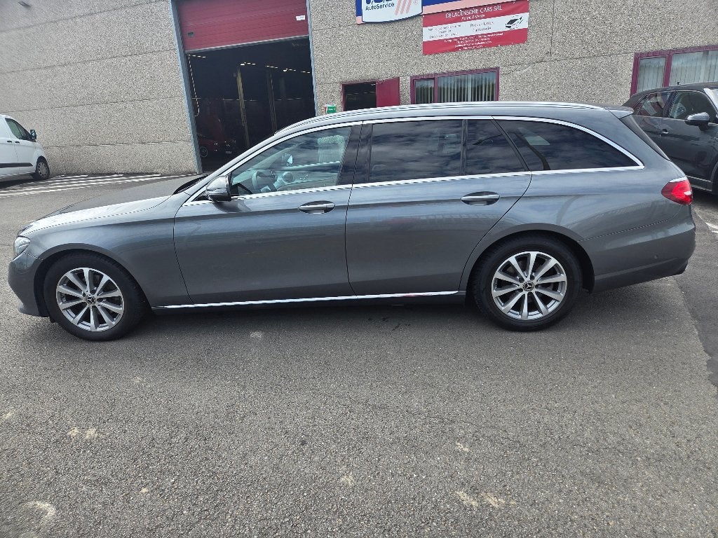 MERCEDES E200D BREAK, Autos, Cuir, Argent ou Gris, Achat, 2460 kg