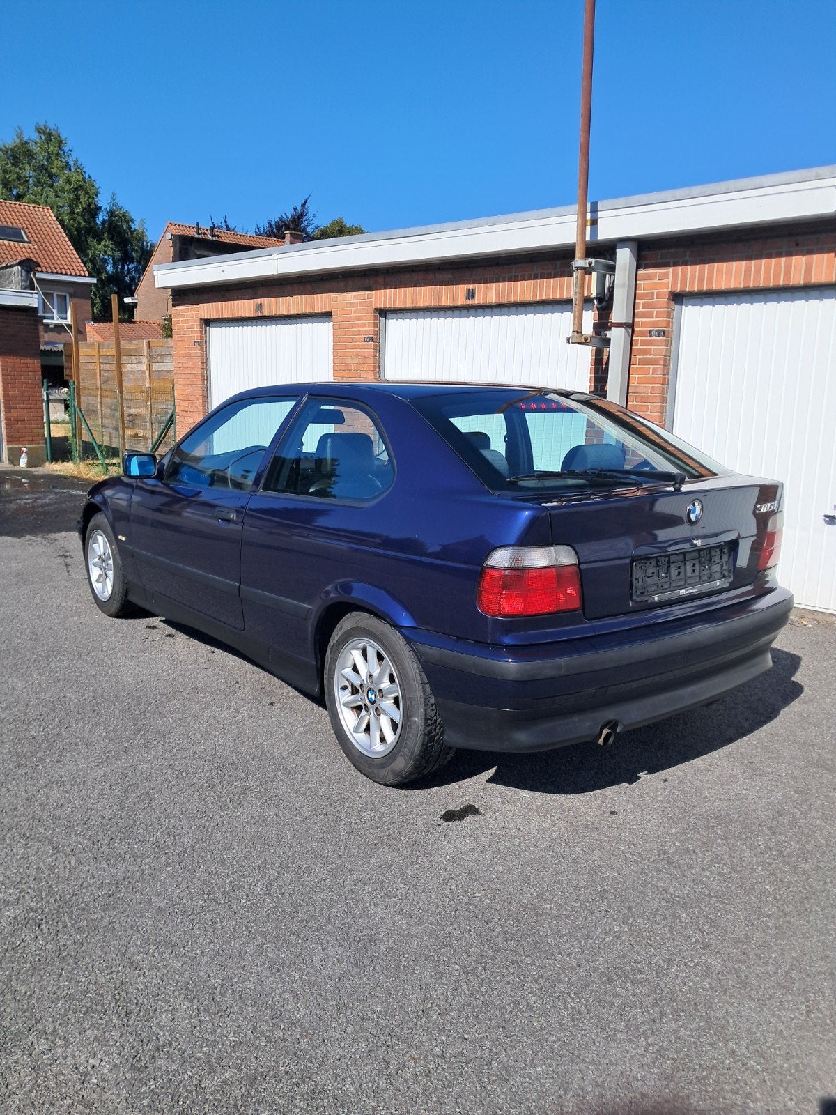 Bmw e36 compact 316i mag gekeurd worden voor verkoop, foto 3