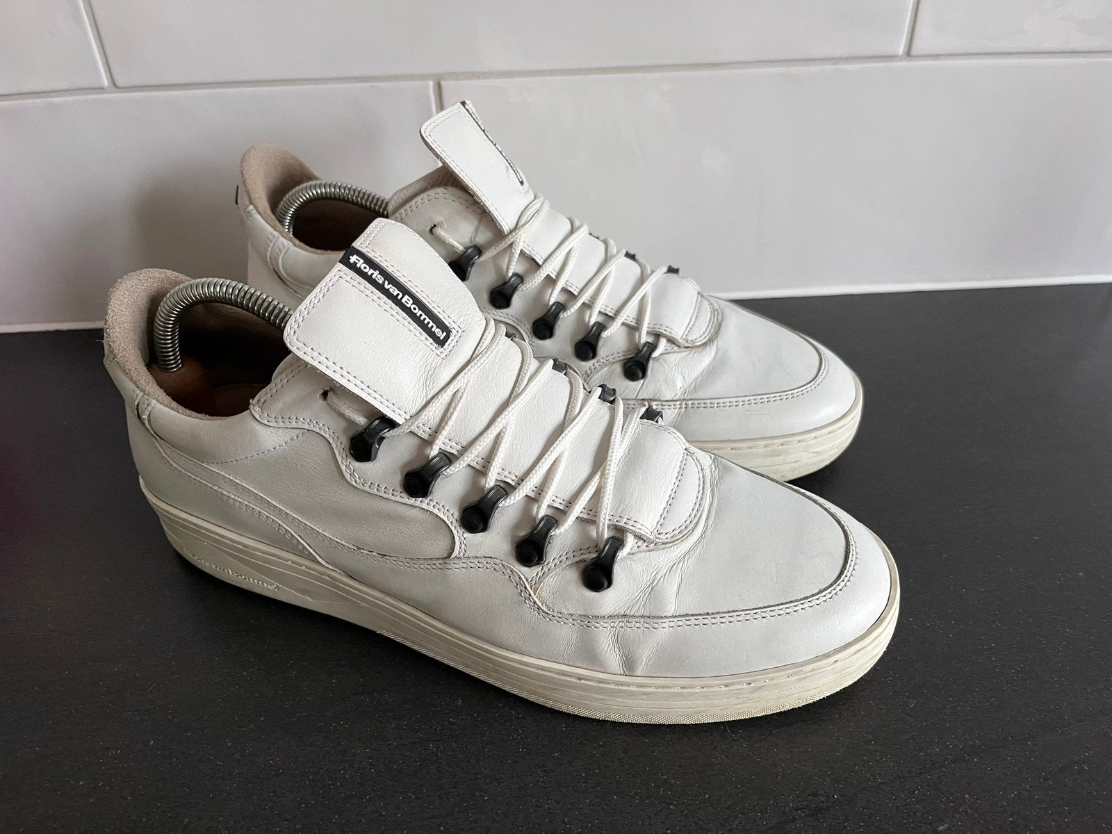 Floris van Bommel sneakers maat 9.5/ 43.5, Enlèvement ou Envoi, Comme neuf, Blanc, Baskets