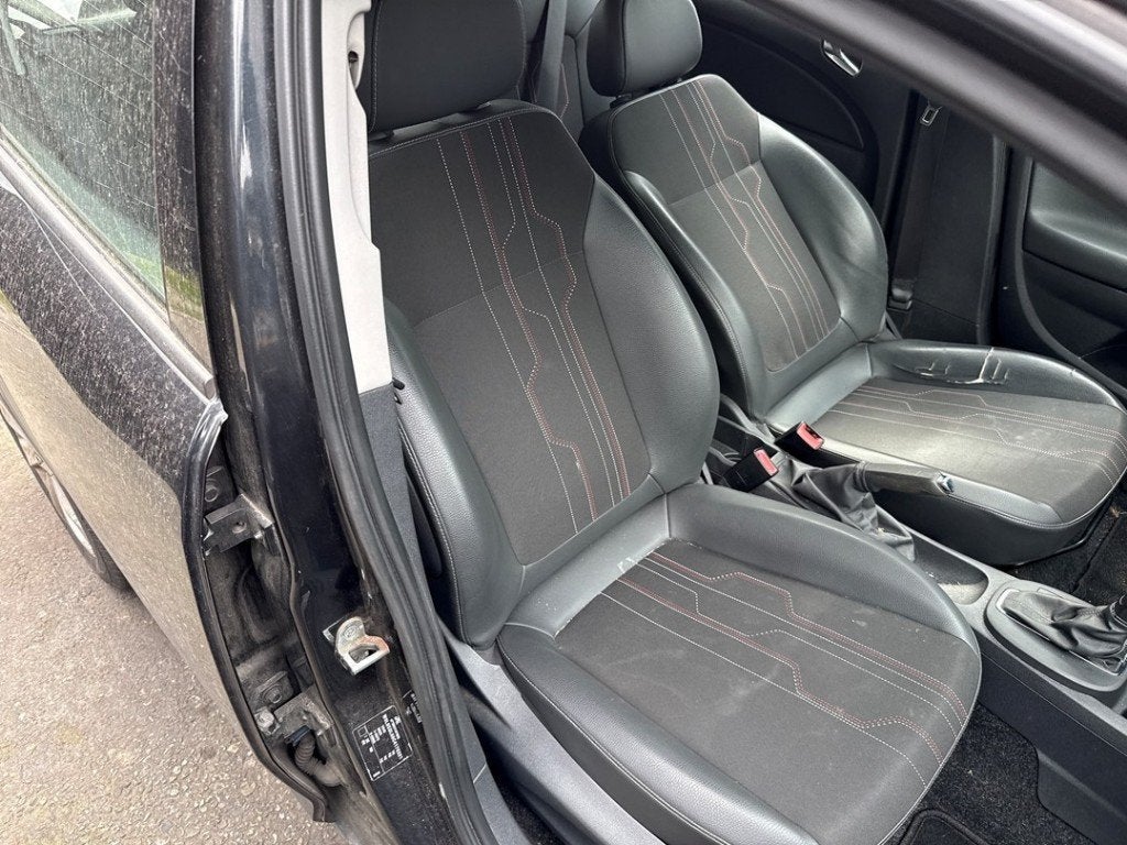 STOEL RECHTS VOOR Opel Corsa D (01-2006/12-2014), Gebruikt, Opel