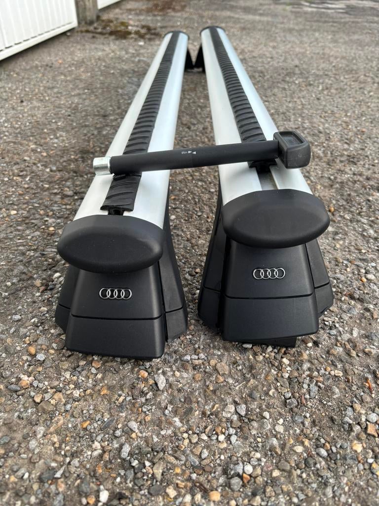 Originele dakdragers Audi A6 break/avant met dakrails, Auto diversen, Dakdragers, Ophalen, Gebruikt
