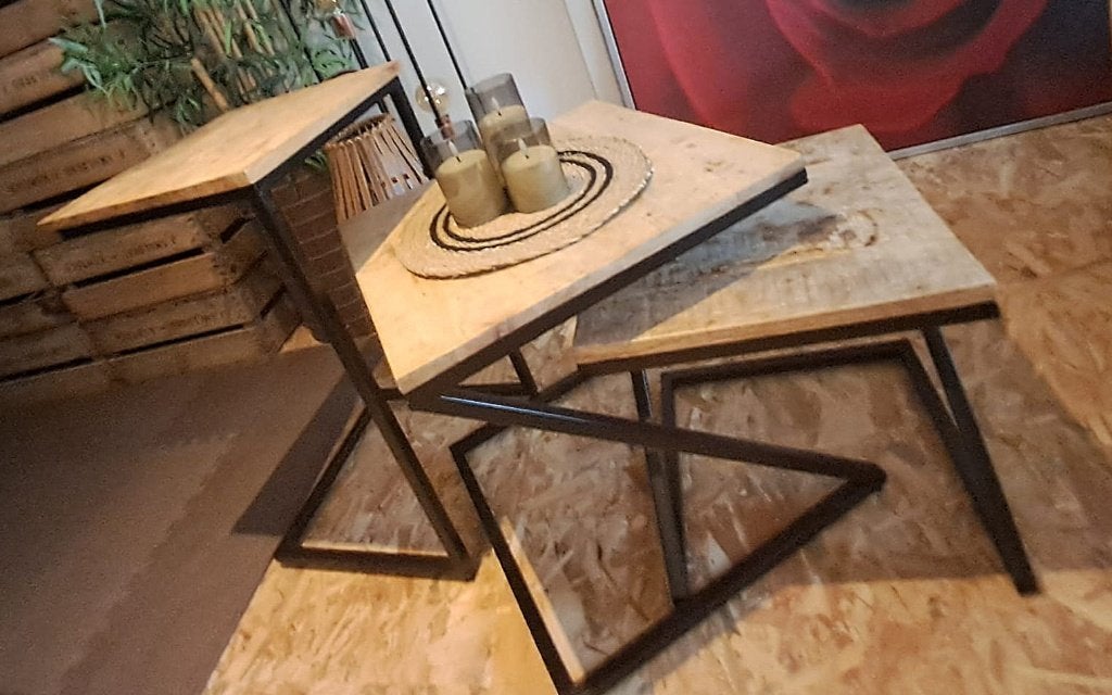 Industriële salontafels en bijzettafel, Carré, Enlèvement, Utilisé, Autres essences de bois