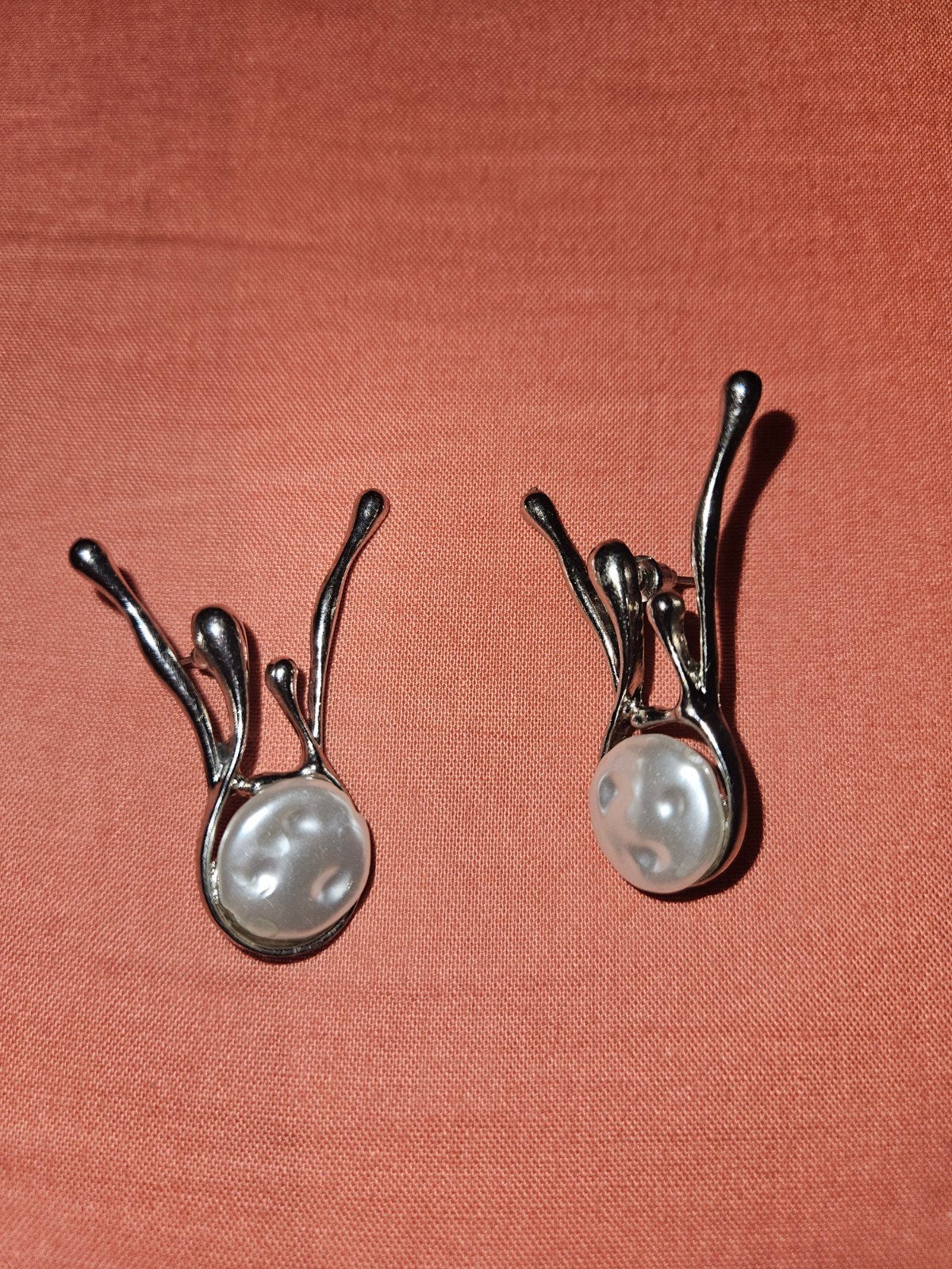oorbellen in roestvrij staal, Handtassen en Accessoires, Overige materialen, Hangers, Ophalen of Verzenden, Zo goed als nieuw