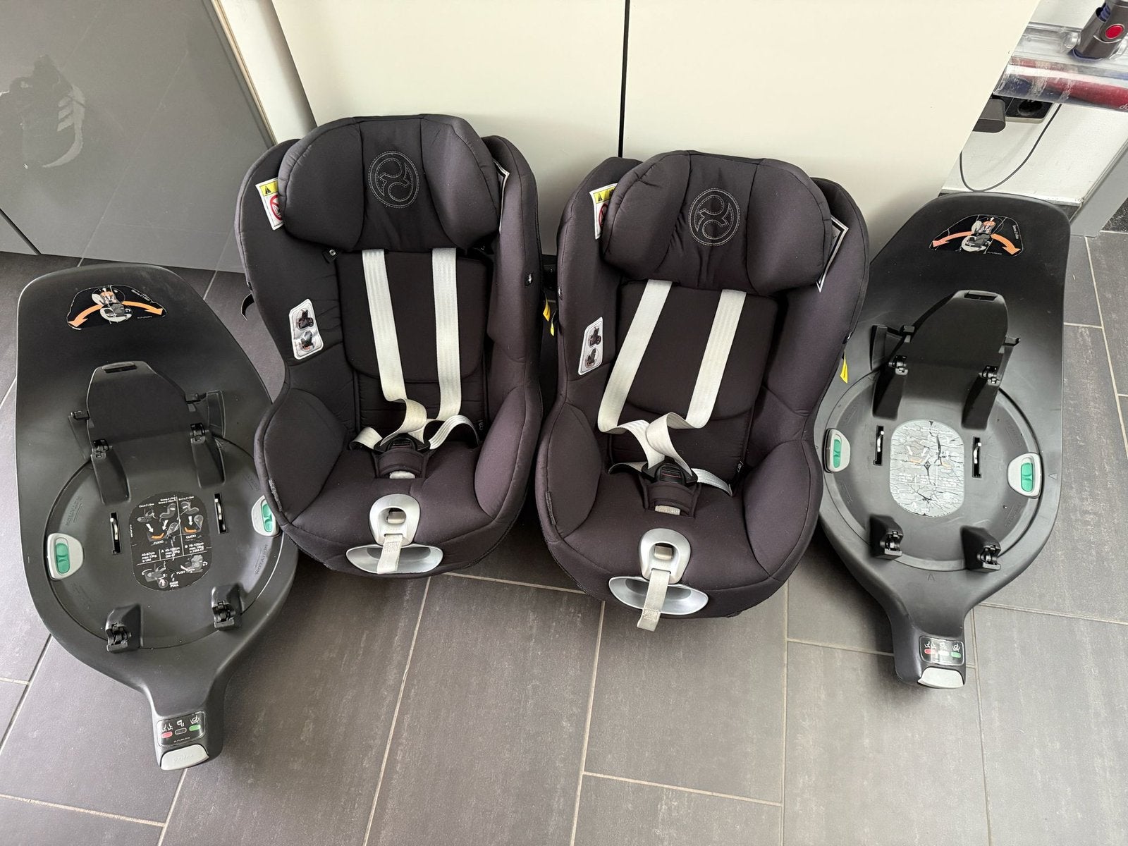Cybex Sirona Z i-Size 2 autostoelen + isofix + 1 maxicosi, Autres marques, 0 à 18 kg, Comme neuf, Enlèvement