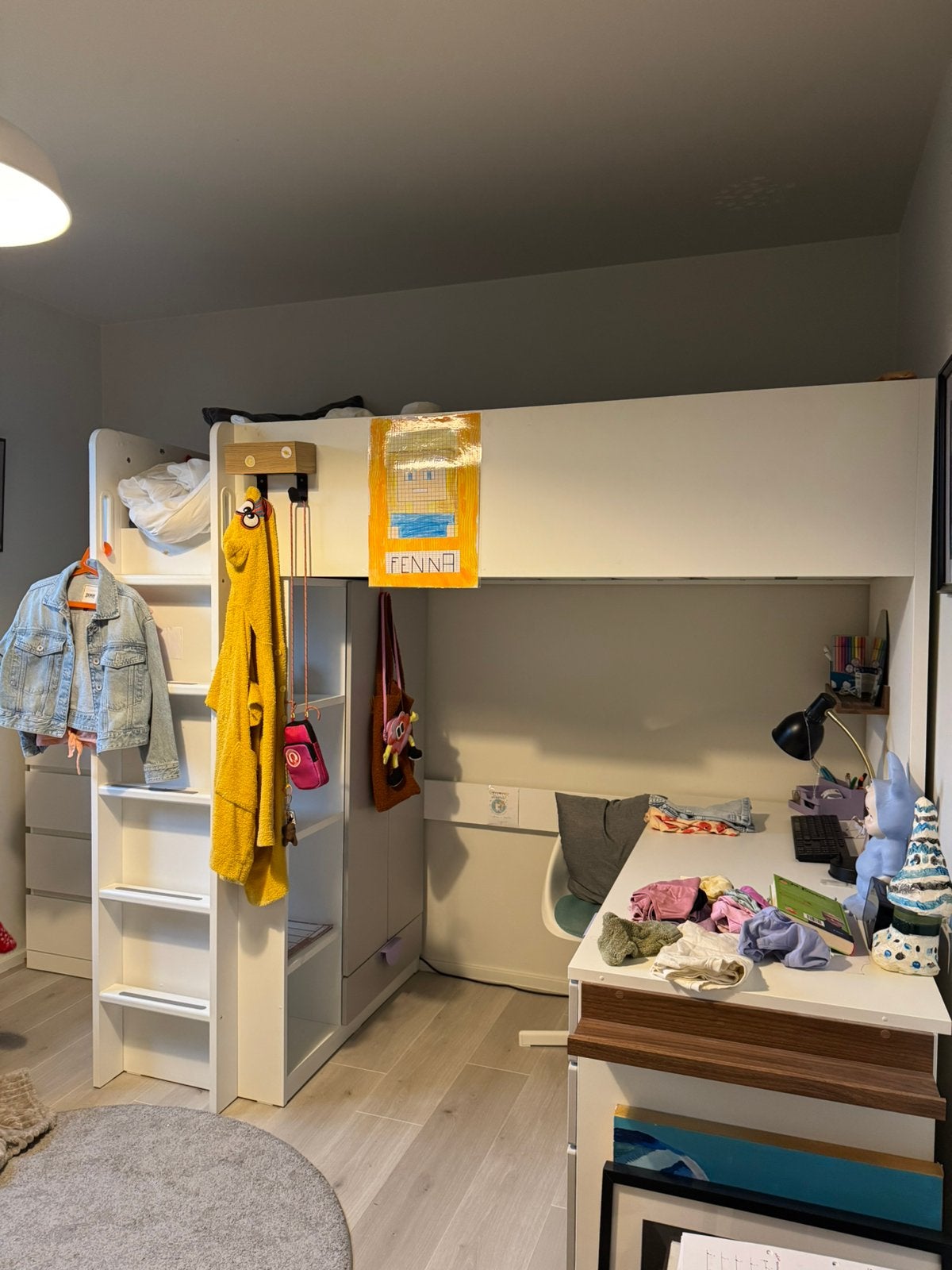 Ikea Småstad hoogslaper met bureau, Kinderen en Baby's, Ophalen, Zo goed als nieuw, Hoogslaper