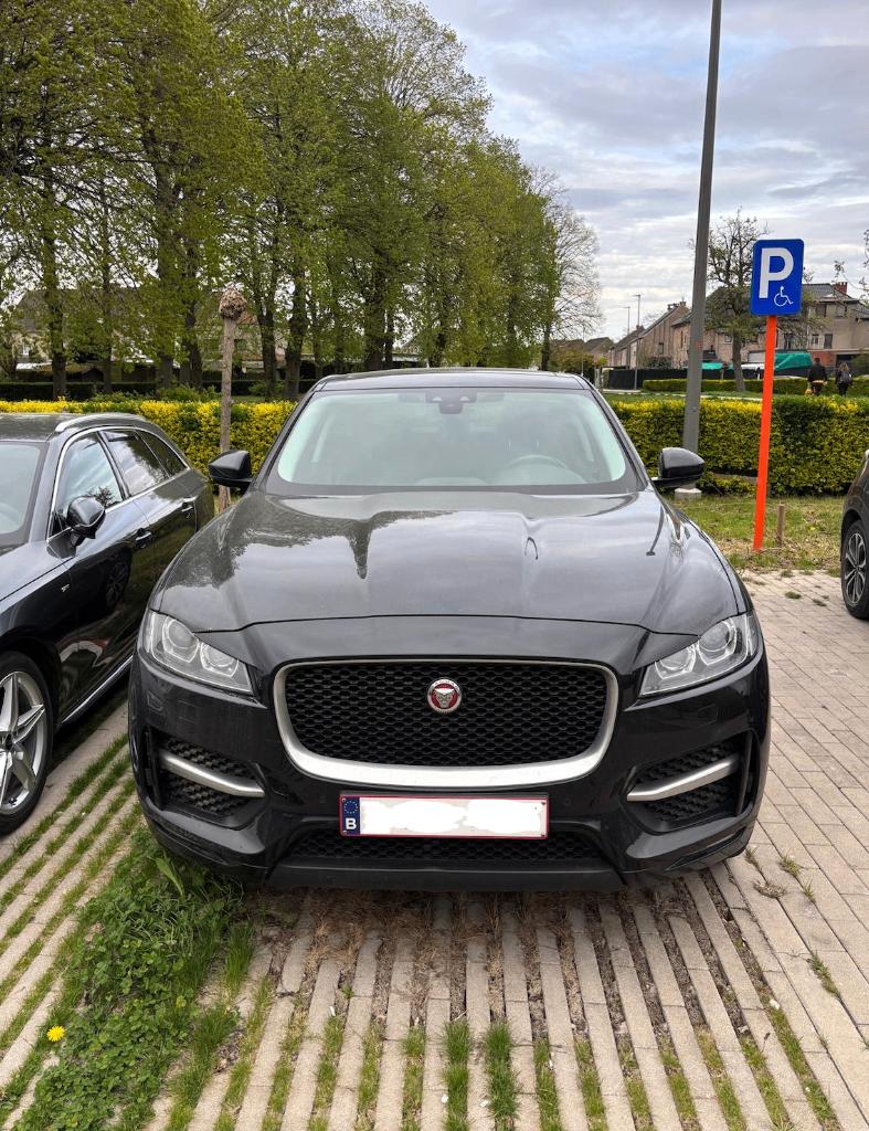 Zwarte Jaguar F-Pace full option, Auto's, Automaat, Zwart, Leder, Diesel